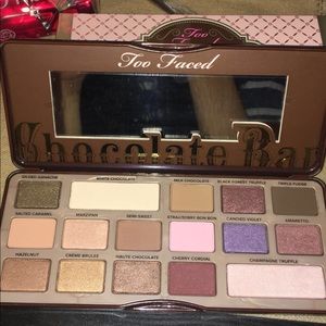 BRAND NEW CHOCOLATE PALETTE